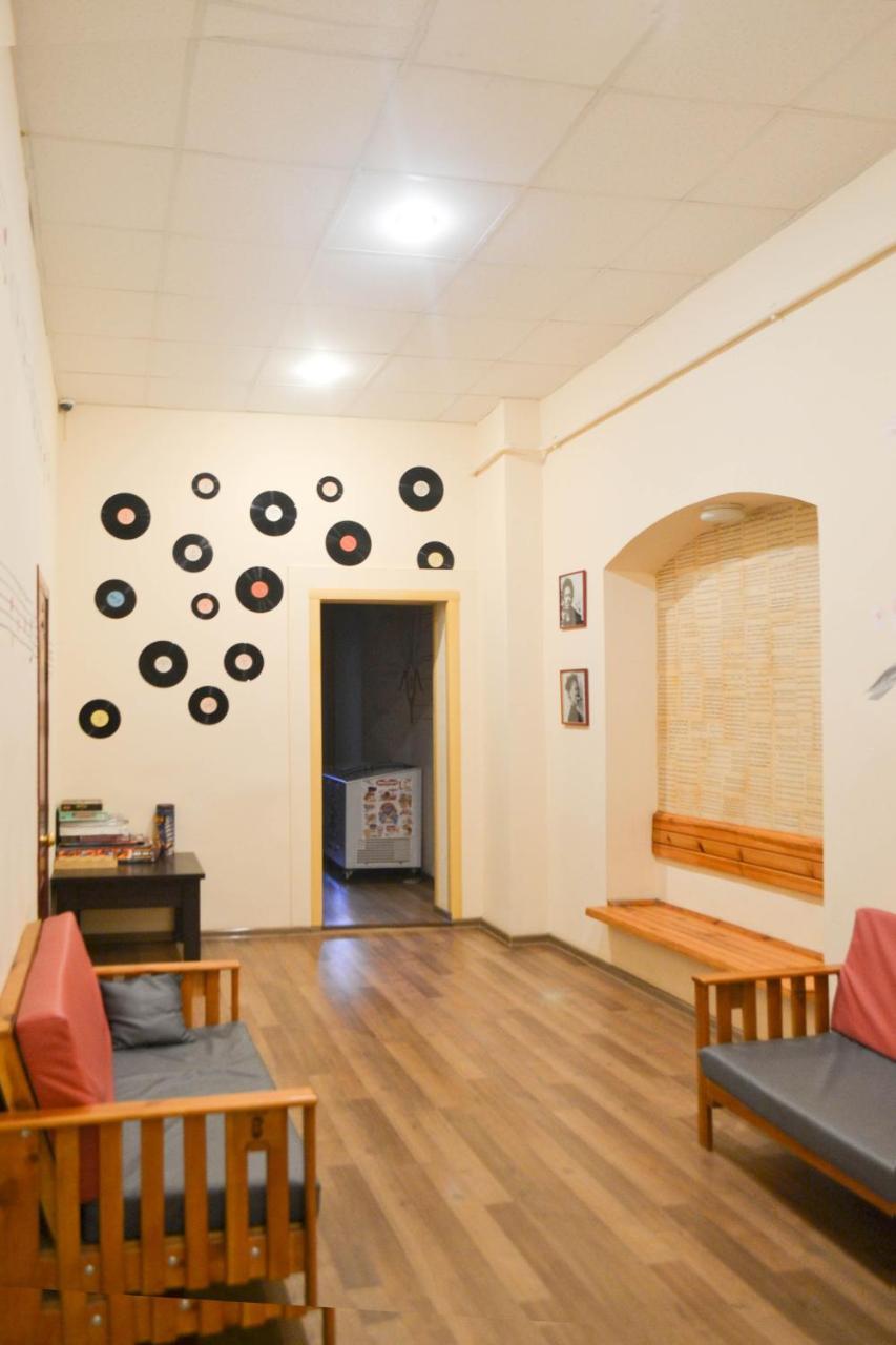 Vishnya Hostel Dnipro Bagian luar foto