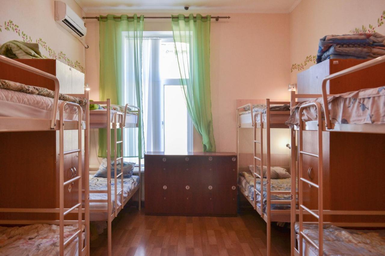 Vishnya Hostel Dnipro Bagian luar foto